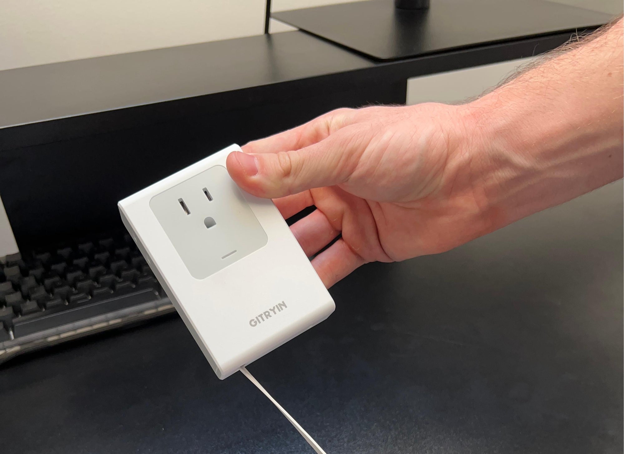 Retractable Travel Adapter 5-in-1 Charger